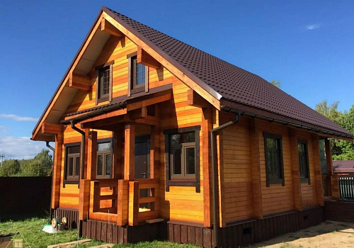 Дом из бруса 192х145 с мансардой и крыльцом 0 Дом из бруса 192х145 с мансардой и крыльцом 0